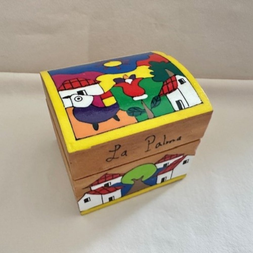 Vintage La Palma El Salvador Painted Box